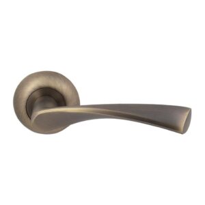 Дверна ручка Comit Vela CM 170 R59 матова антична латунь (Китай)