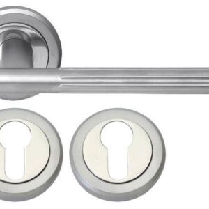 Дверна ручка RDA Milano 5250 з накладками під ключ, матовий хром (Китай)