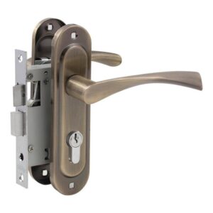 Ручка на планці Bravo 50 мм антична латунь + замок 1250/40ант латунь, 3 ключі