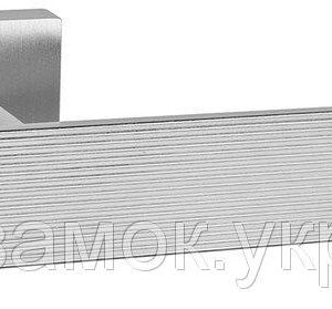 Ручка дверна на розетці Tupai LINA 4 3042 Q хром матовий (Португалія)