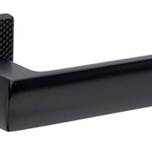 Чорна ручка на квадратній розетці Tupai 4161 5SQ/T2 (Португалія)